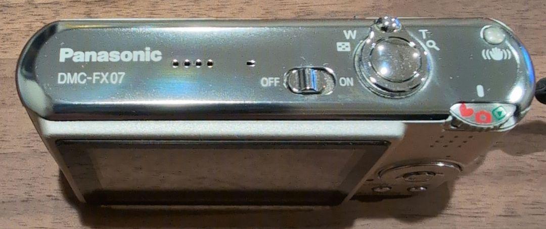 Panasonic LUMIX　DMC-FX07　ゴールド Panasonic Lumix DMC-FX07 Digital Camera Gold English