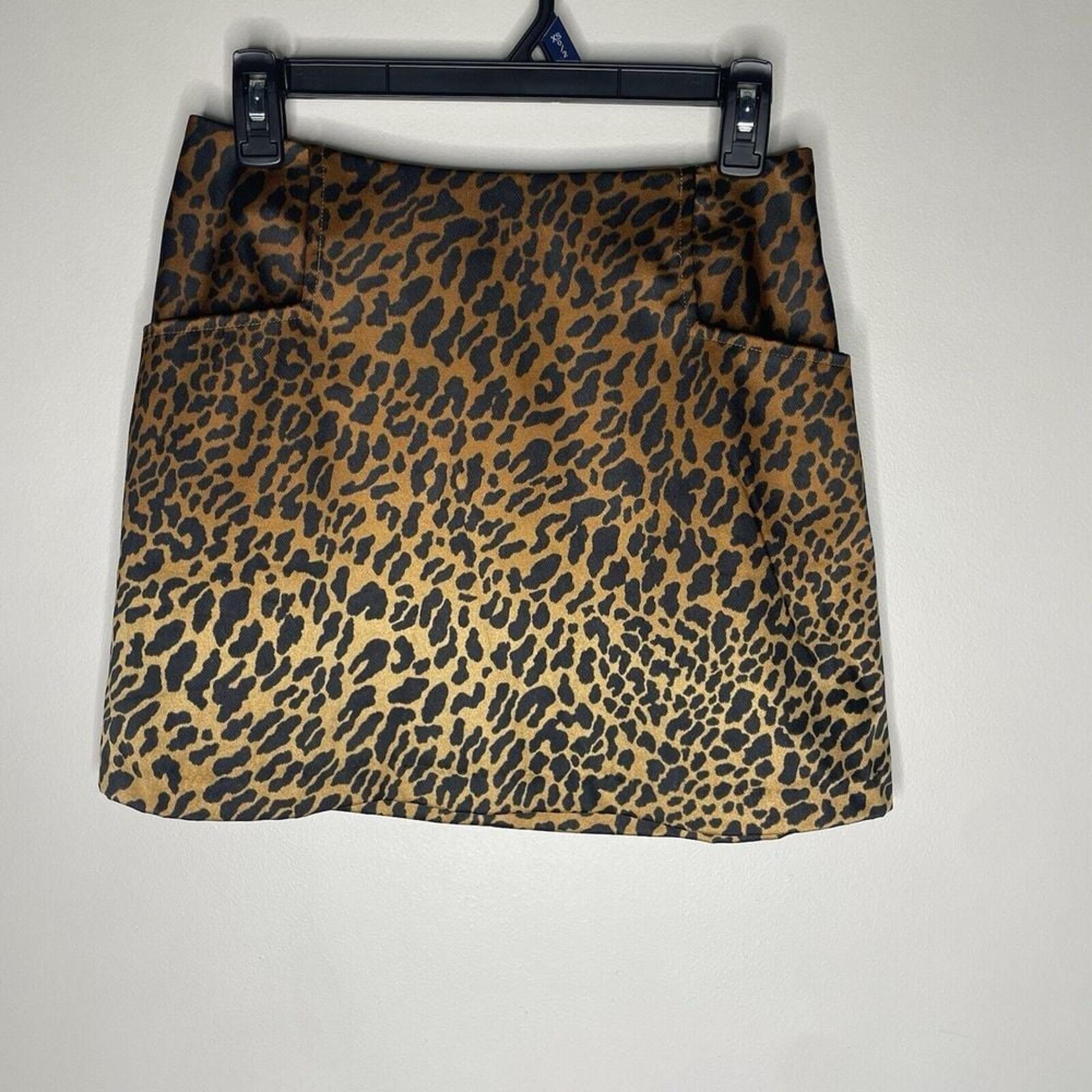 ecote Urban Outfitters ombre leopard print mini skirt zip up size 4, Lined