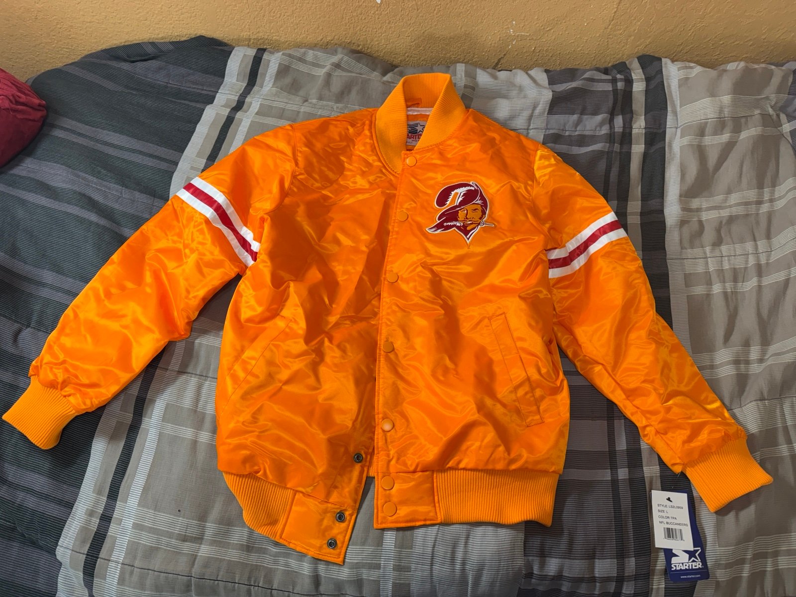 Brand New Starter Tampa Bay Buccaneers Jacket