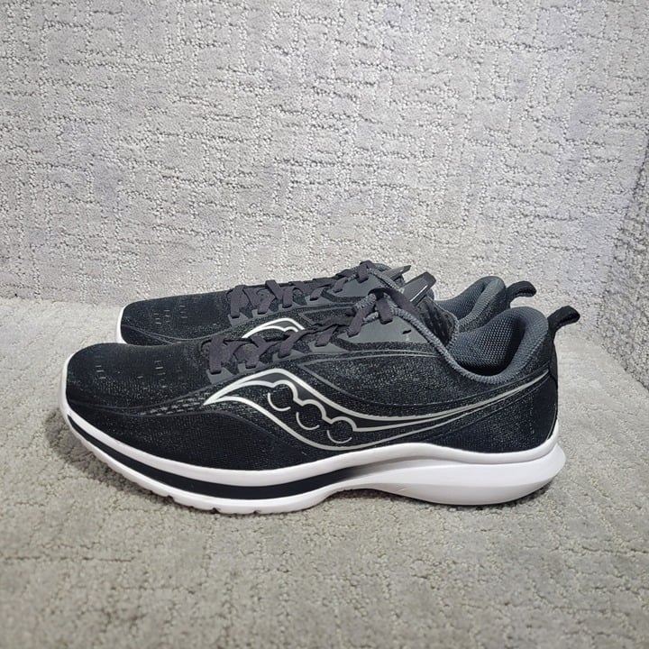 Saucony Kinvara 13 Men's Size US 11 Black White Athletic Running Sneakers.