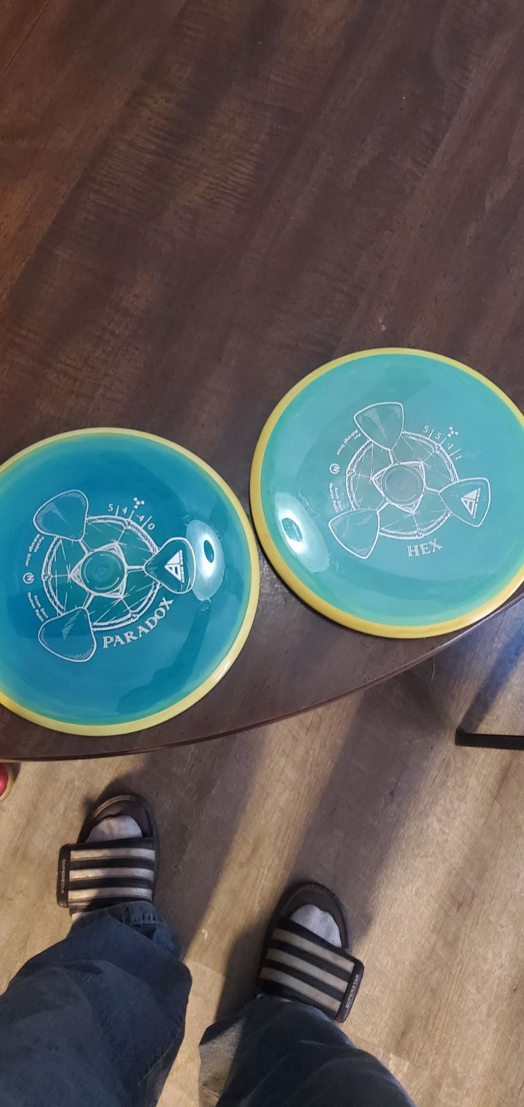 Disc golf discs
