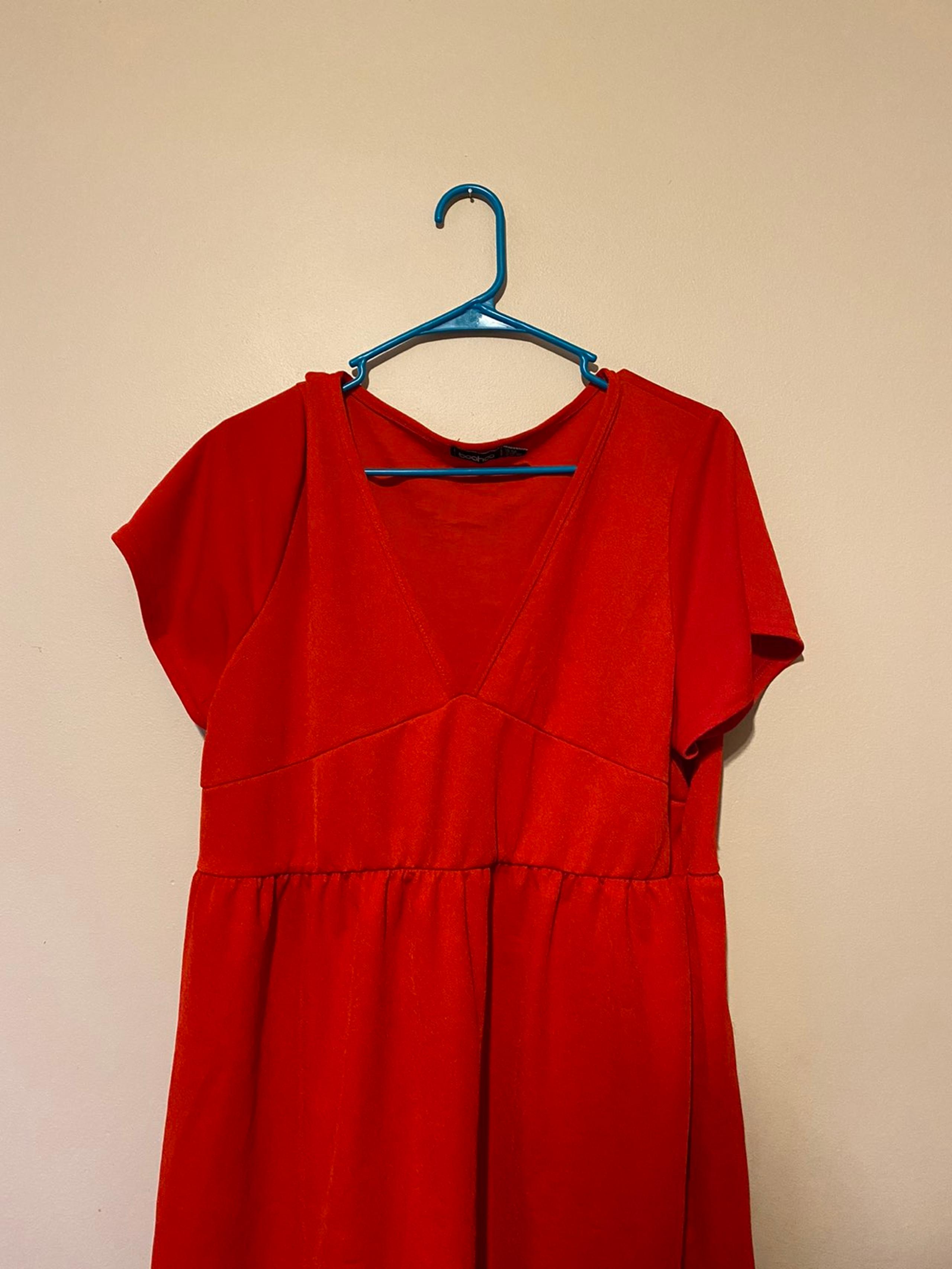 Boohoo dress