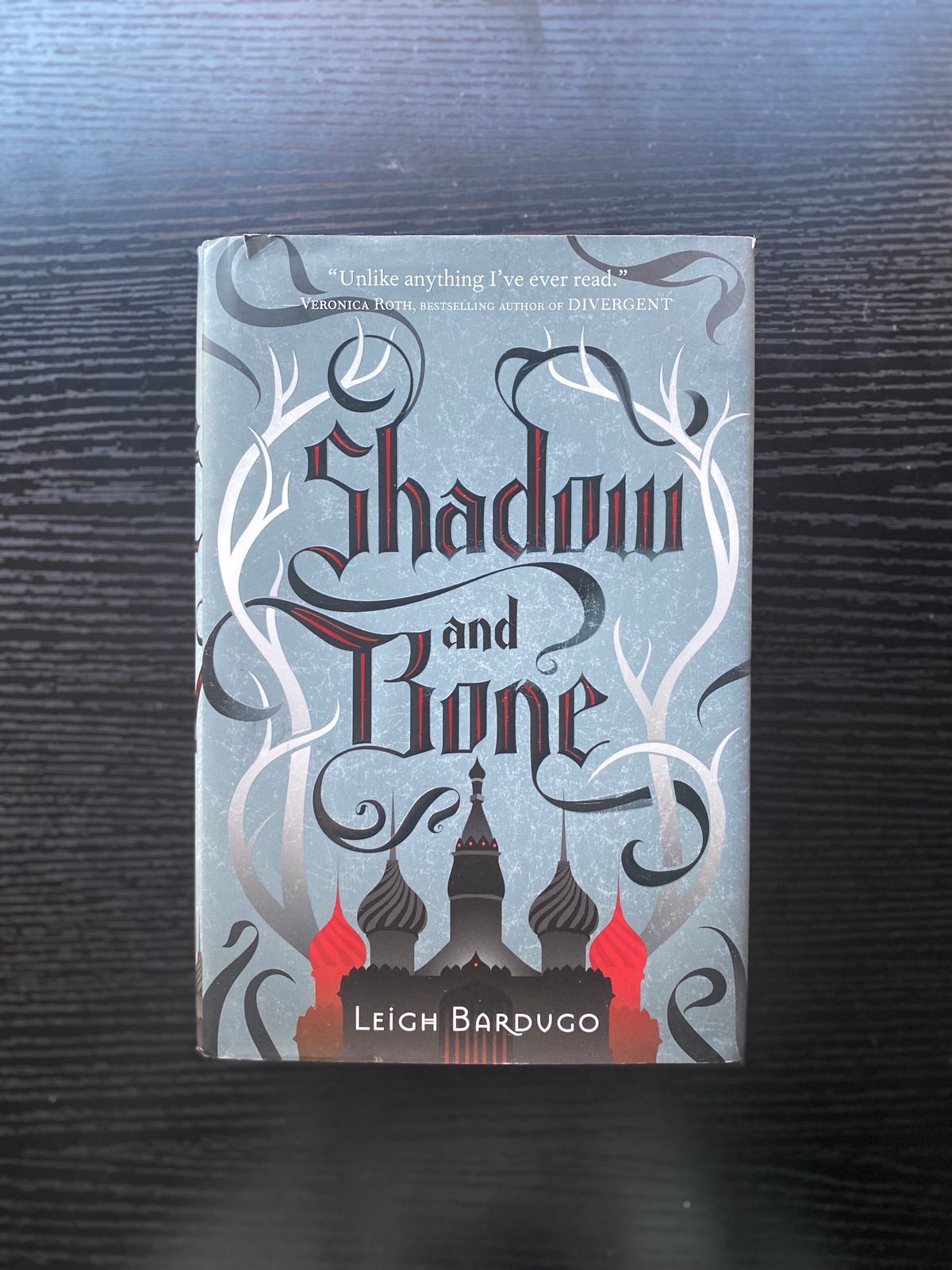Shadow and Bone - Leigh Bardugo 1st/1st