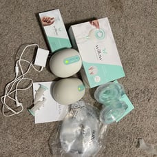 WILLOW breast pump