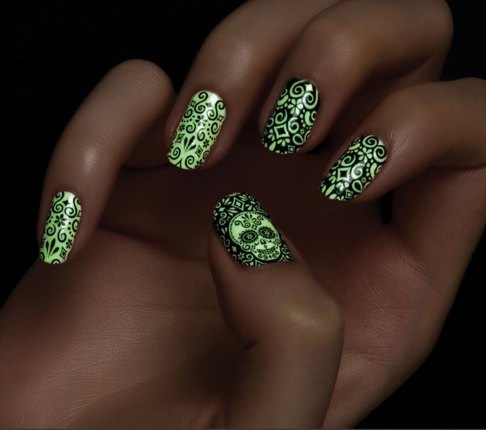 Abra-cadaver Color Street Nail Strips