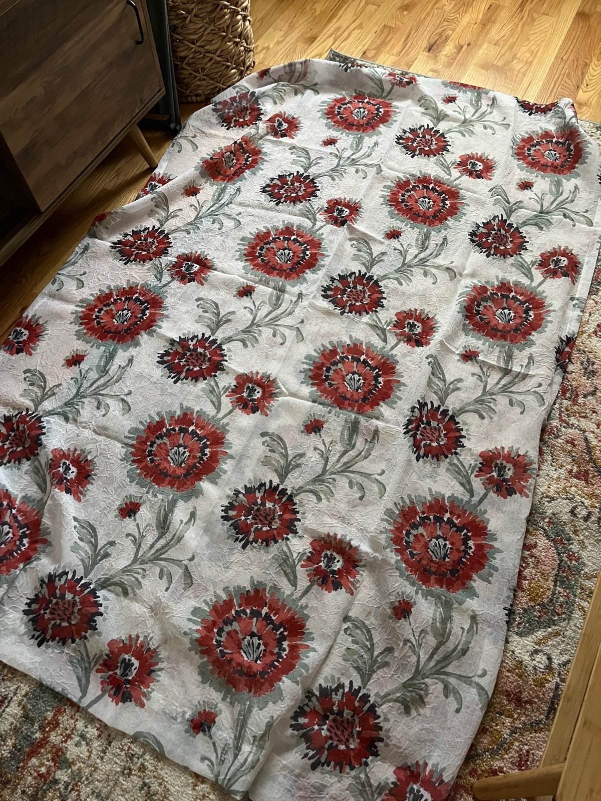 Set of 4 floral curtains