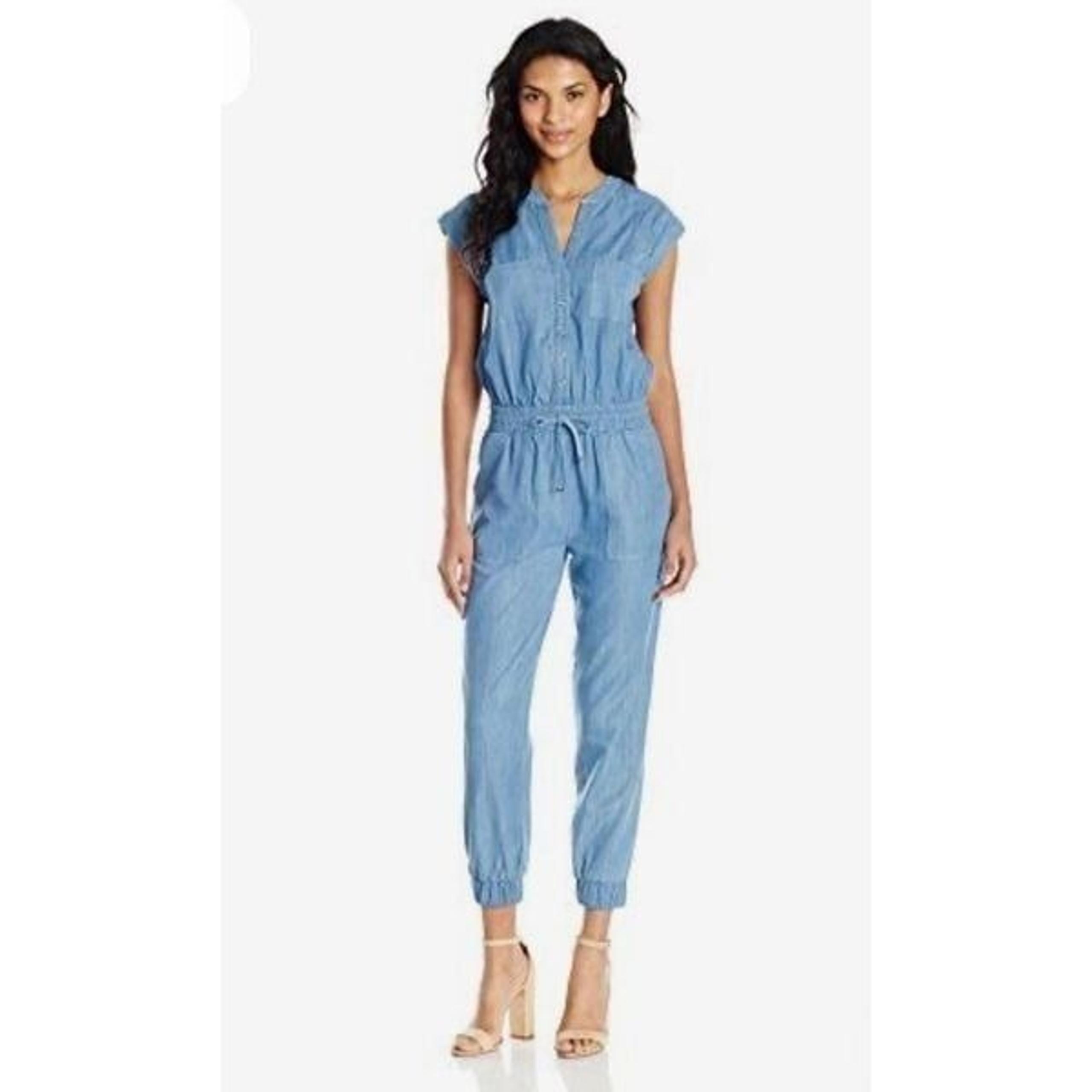 Moon River womens chmbray romper with pockets size medium