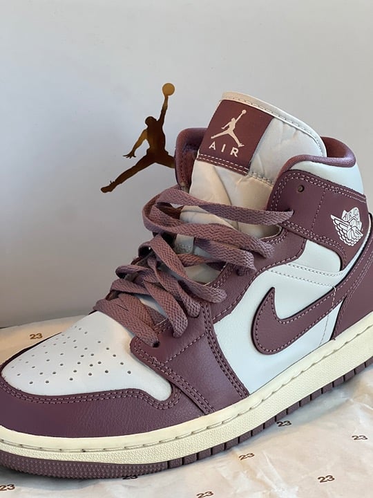 Mauve JORDANS m8/w9.5