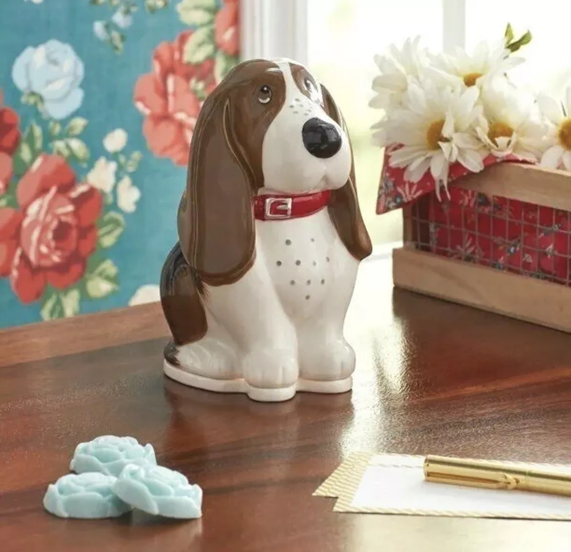 PIONEER WOMAN Charlie Scented Wax Warmer Ceramic Bassett Hound Dog Country Pet