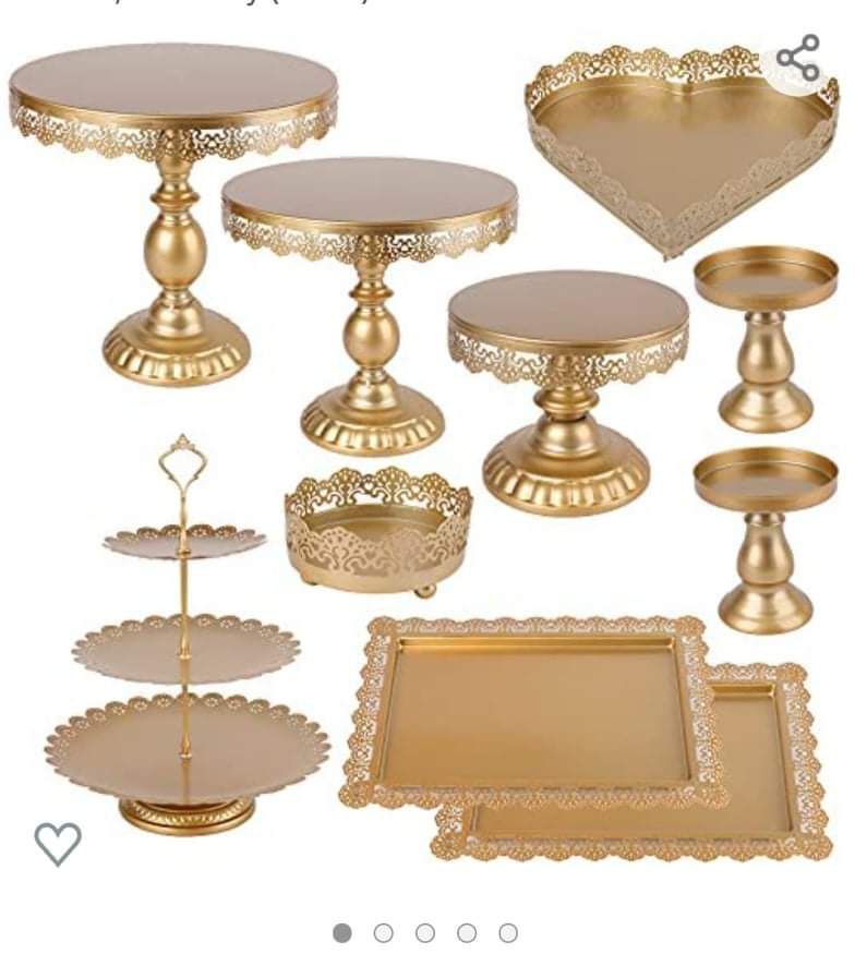 Gold cake stand