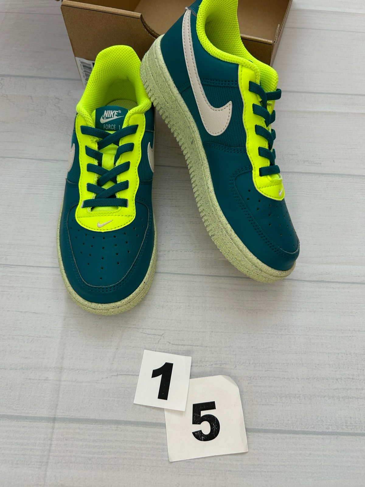 Nike force 1 shoes size 1.5