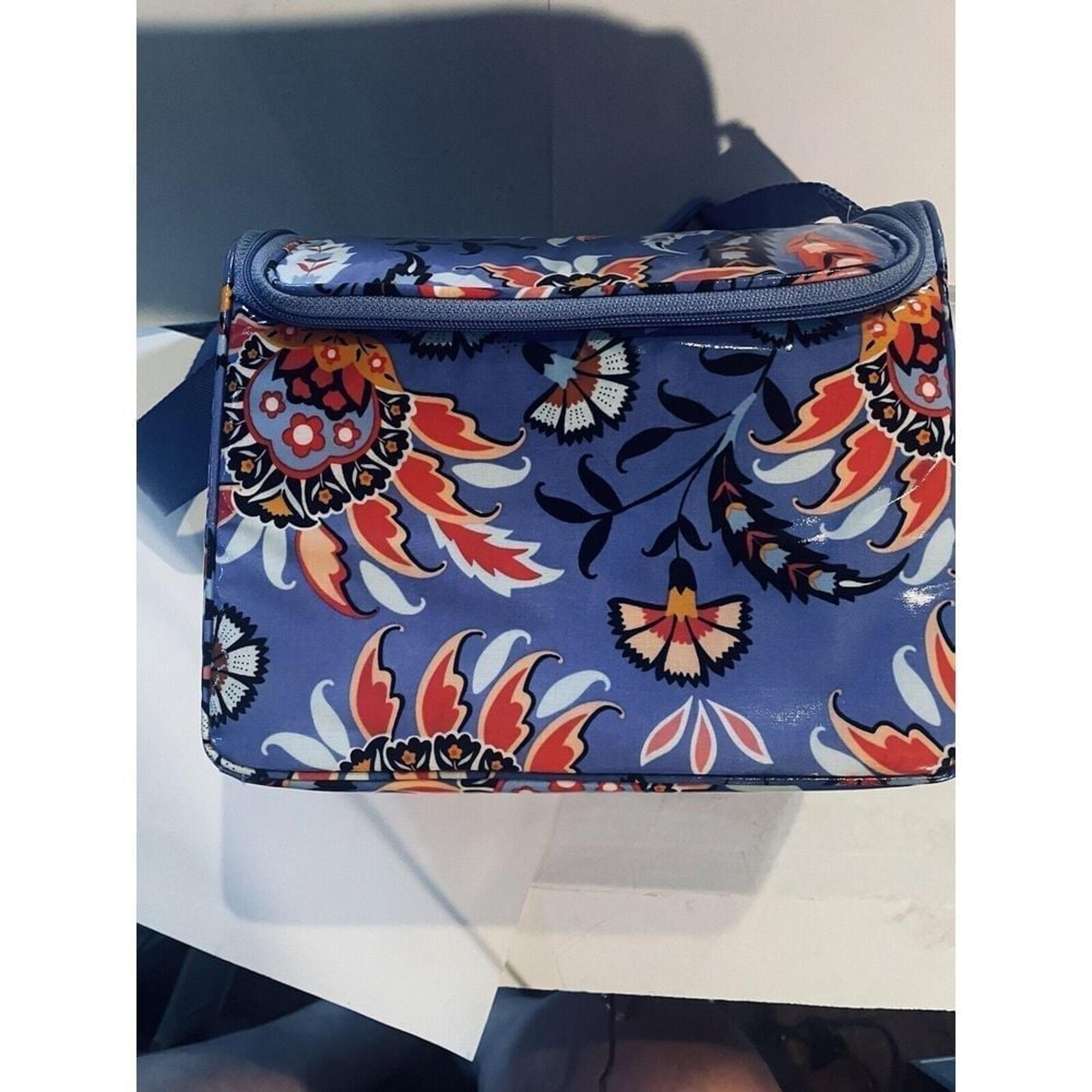 Vera Bradley Cooler Lunch Camera Bag Mural Garden Stay (T110)