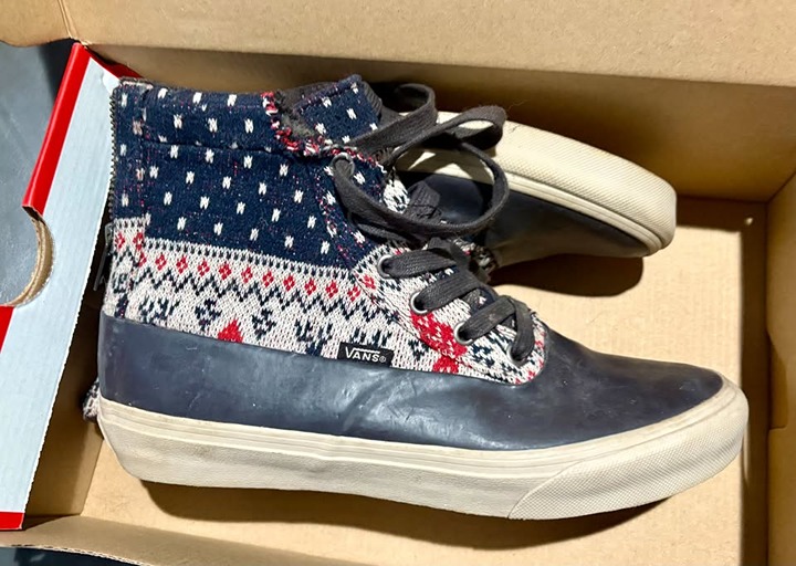 Women's Vans Zip-Up Sweater Boots