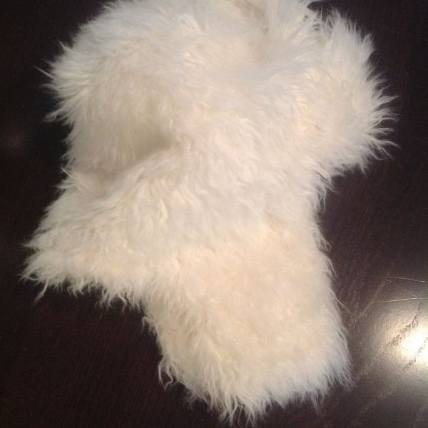 1 LEFT ! ON PM @myposhpunky WYETH faux fur trapper
