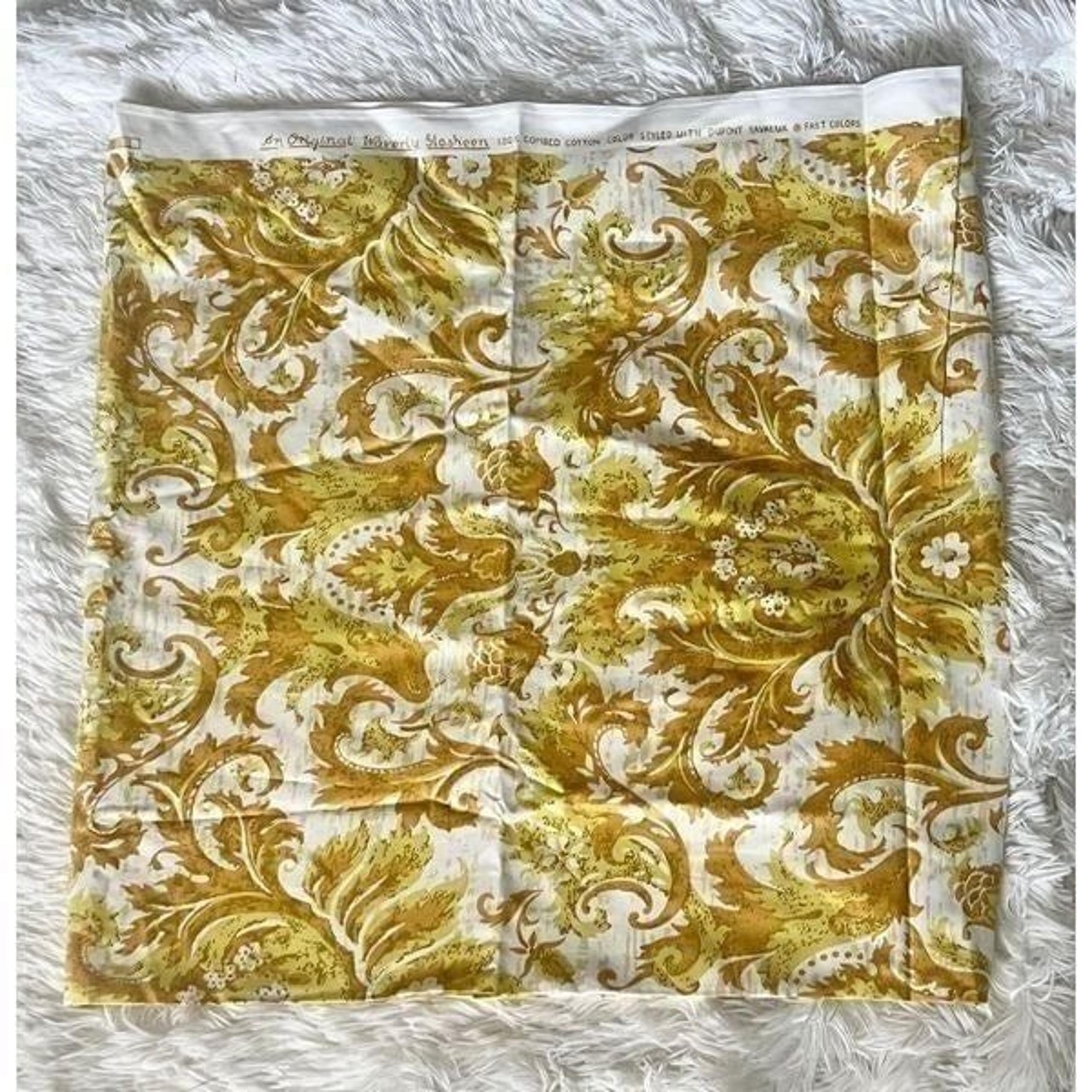 Waverly Glosheen Via Veneto Print Cotton Decorator Fabric Vintage