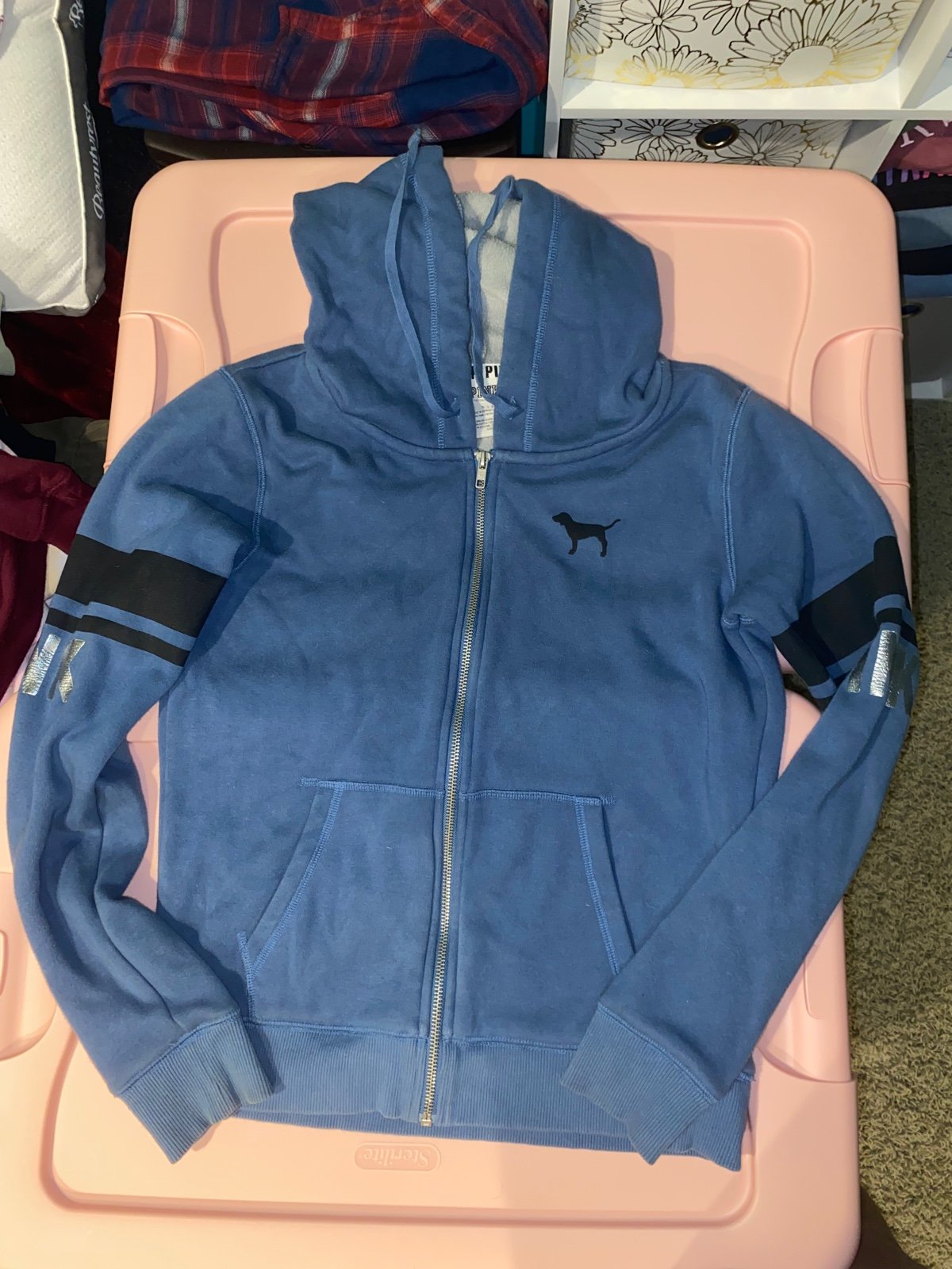 Victoria’s Secret PINK fleece lined hoodie