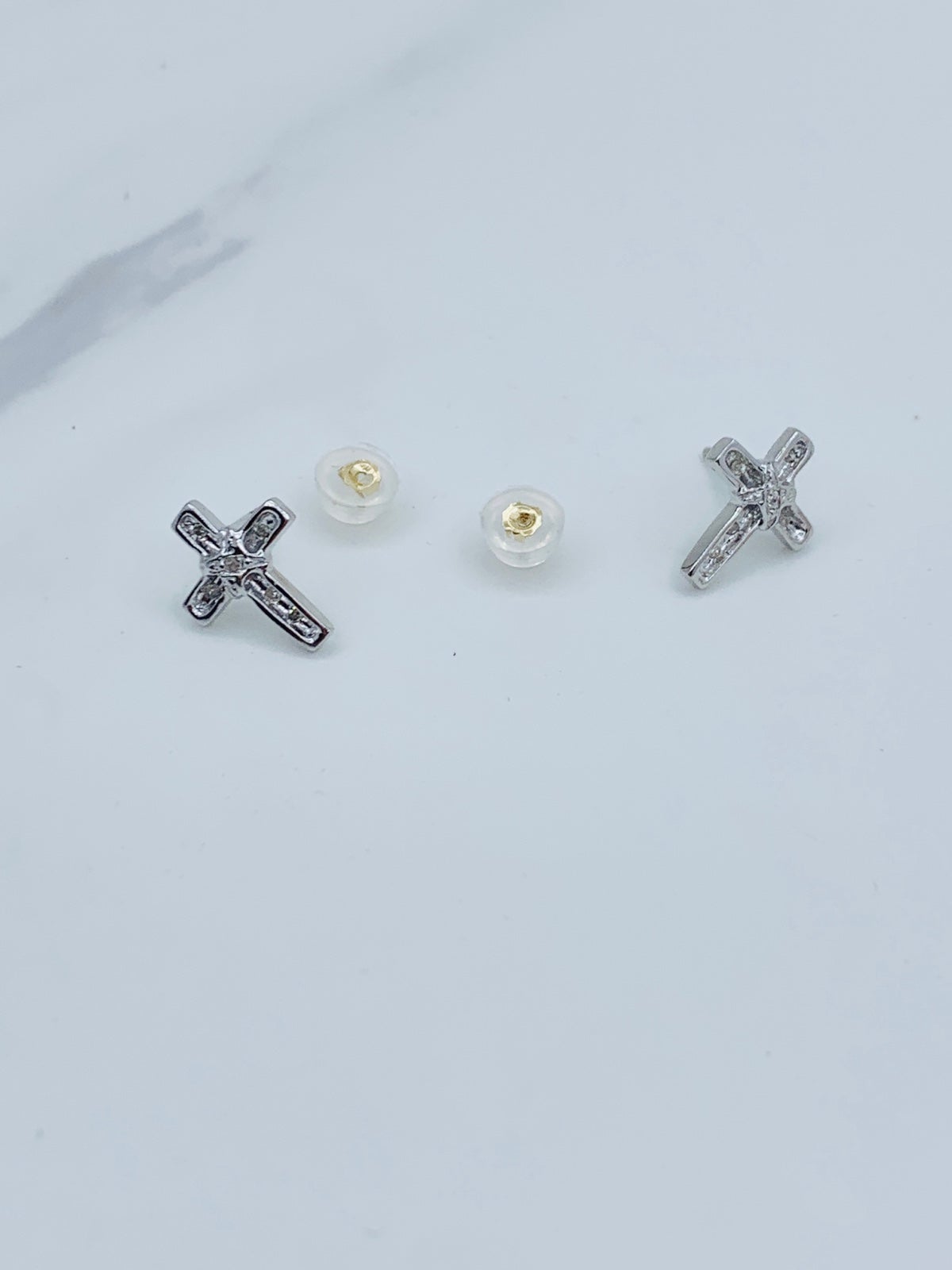 10k Gold earrings cross ❤️ White gold and diamonds ❤️