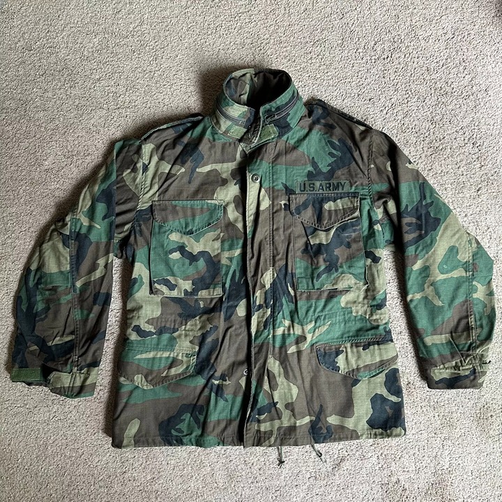 US Army Cold Weather Field Coat Mens Medium Short Woodland Camo Full Zip Hood