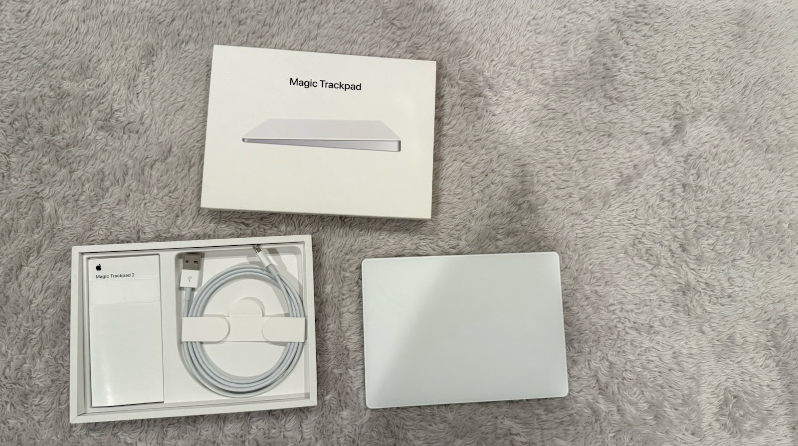 Apple Magic Trackpad - White Multi-Touch Surface ​​​​​​​with box and charger