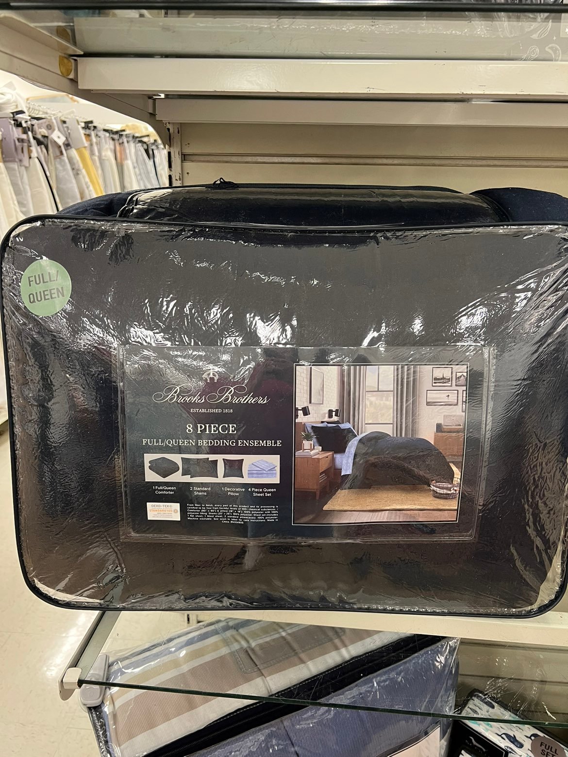 Brooks Brothers 8 pc Navy bed in a bag !