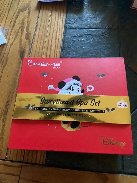 The Crème shop Minnie Mouse Bath Set