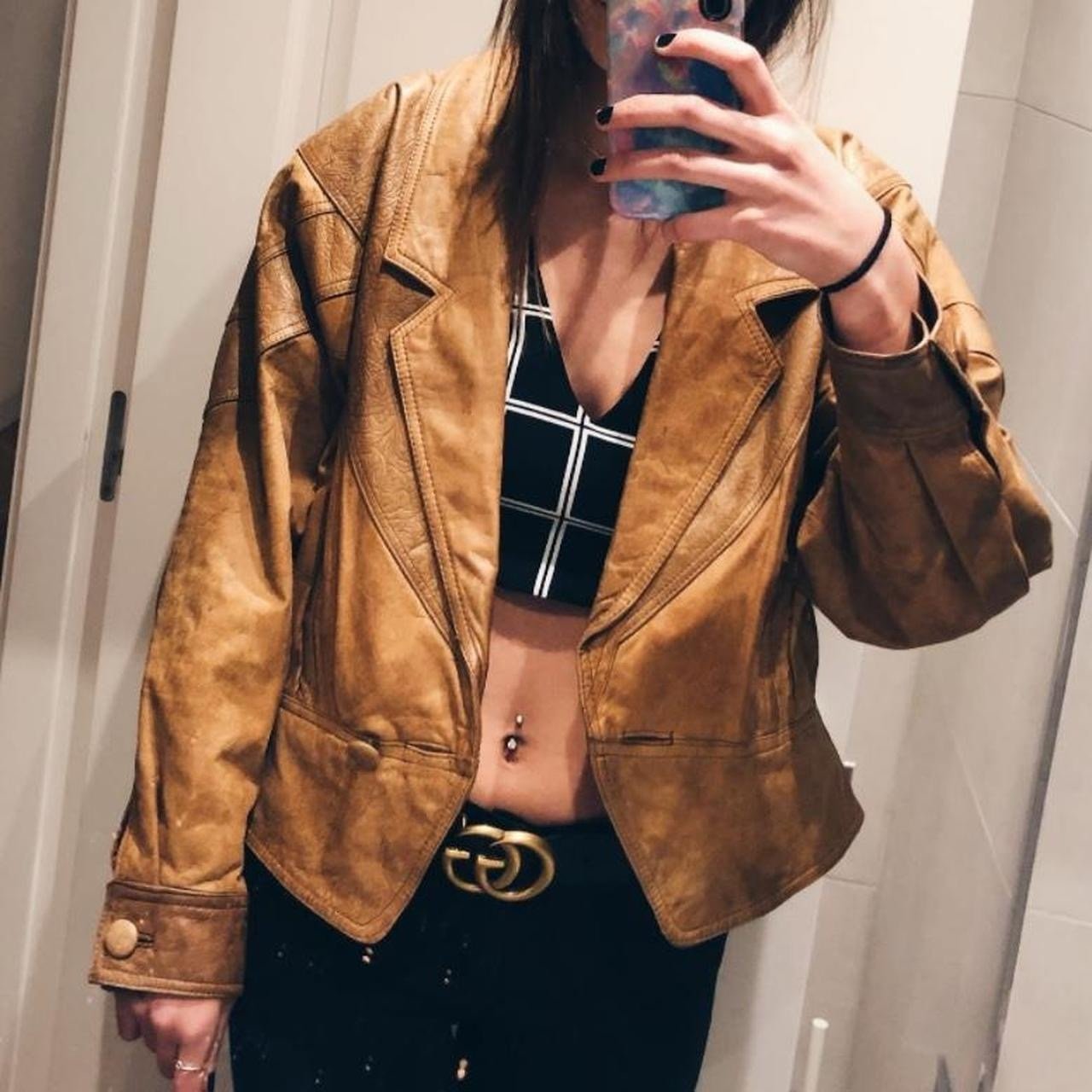 Vintage 90’s tan leather jacket (thrifted in Barcelona)