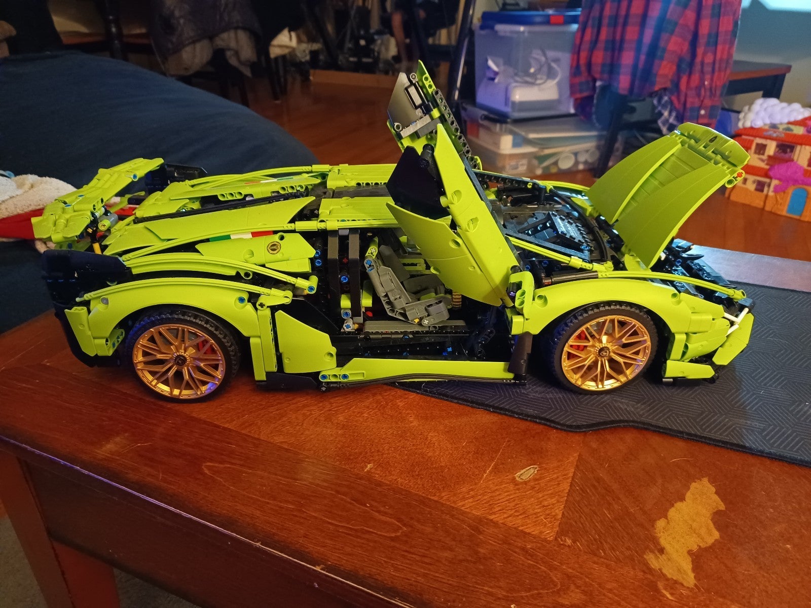 LEGO Technic Lamborghini Sián FKP 37