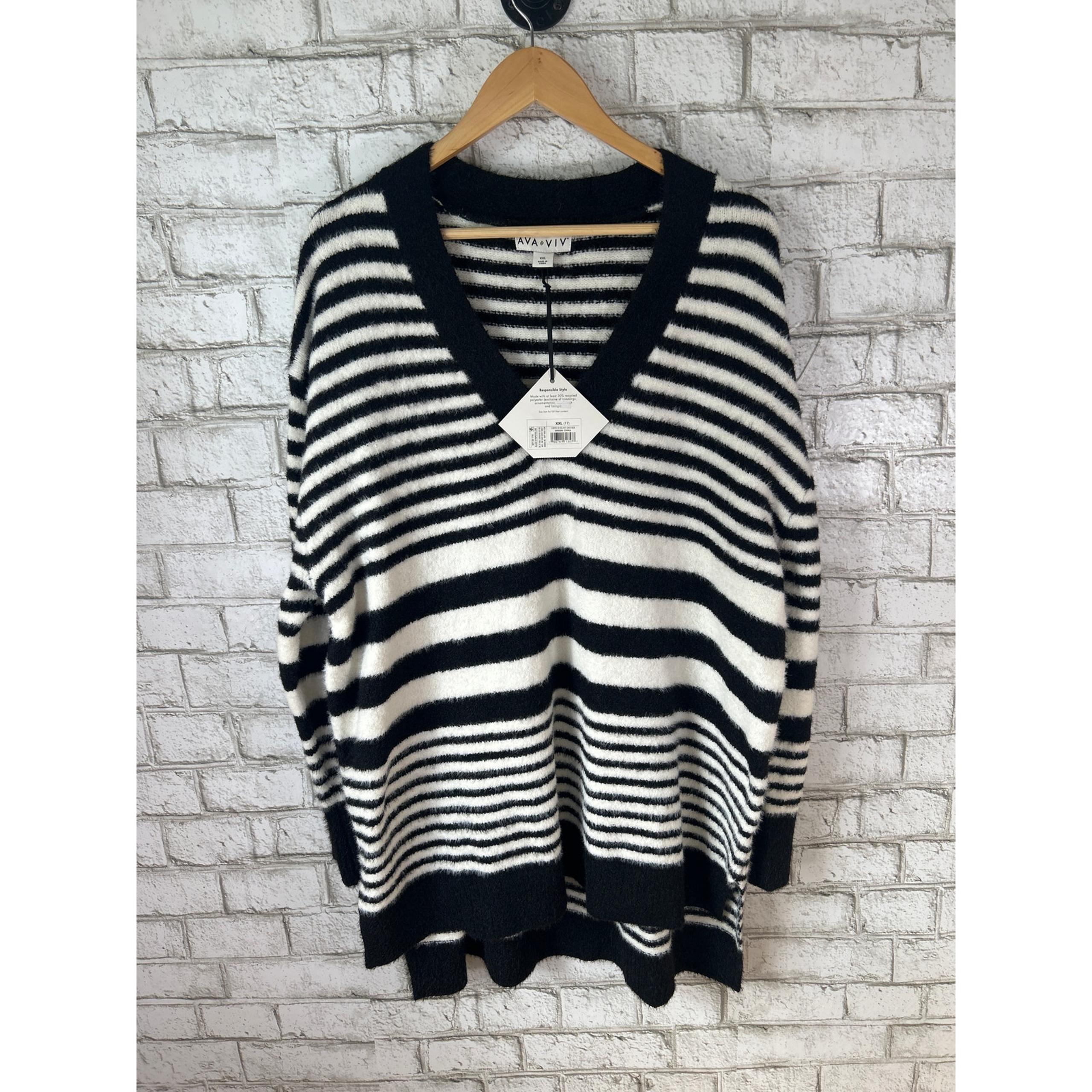 NWT Ava & Viv Black White Stripe Soft Fuzzy Sweater Size XXL