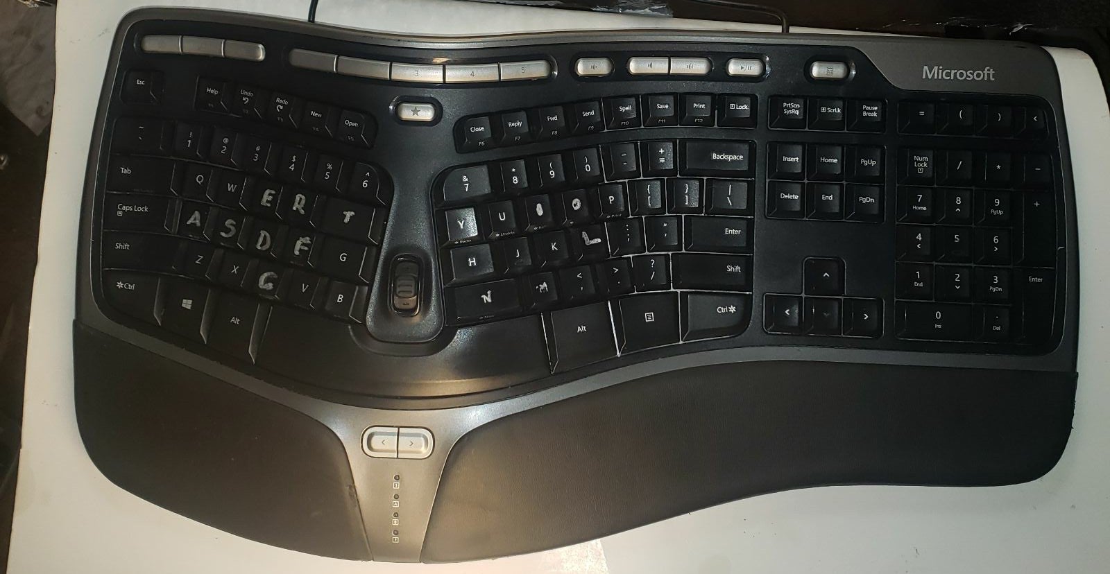 Microsoft Ergonomic USB keyboard 4000