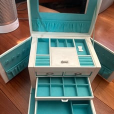 Origami owl jewelry box