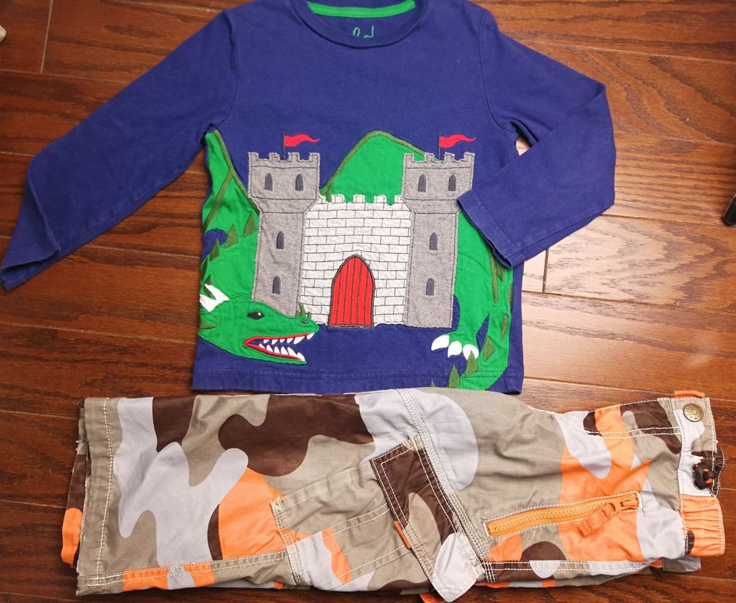 Mini Boden dragon castle and camo set