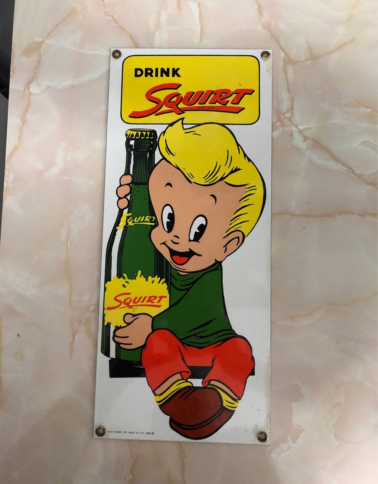 Drink Squirt wall decor
