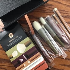 New Makeup Brushes, 5 Colors Essential Kabuki Makeup Brush Set with Ultra-soft.