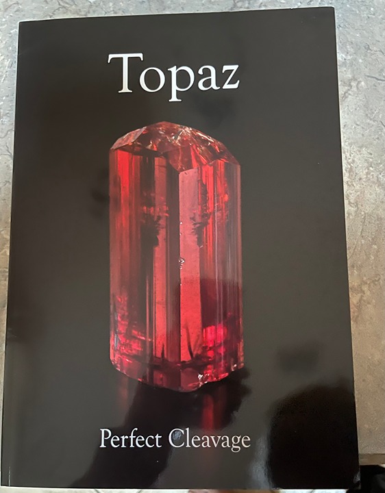 TOPAZ PERFECT CLEVAGE