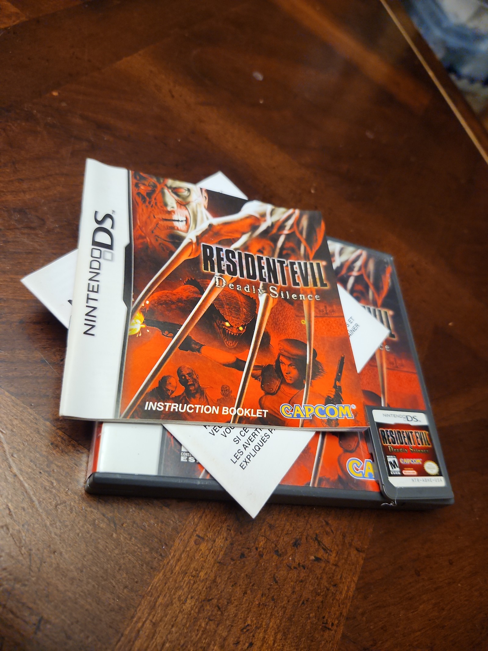 RESIDENT EVIL DEADLY SILENCE ON DS