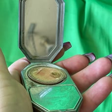 Antique Art Deco Quelques Fleurs Houbigant Chrome Unused Makeup Powder Compact