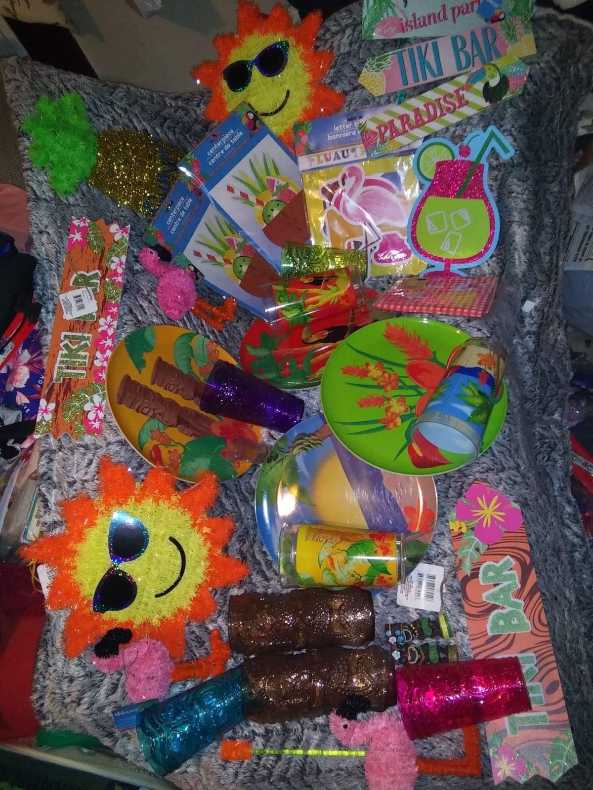 New LARGE tiki party bundle