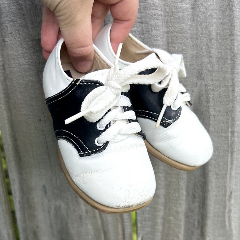 Vintage Europi's Black and White Leather Saddle Shoes- toddler 5.5 W