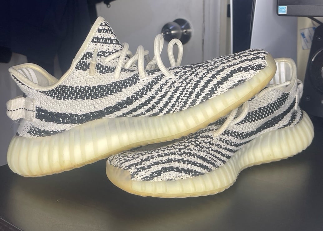 Yeezy Adidas Boost 350 V2 Zebra
