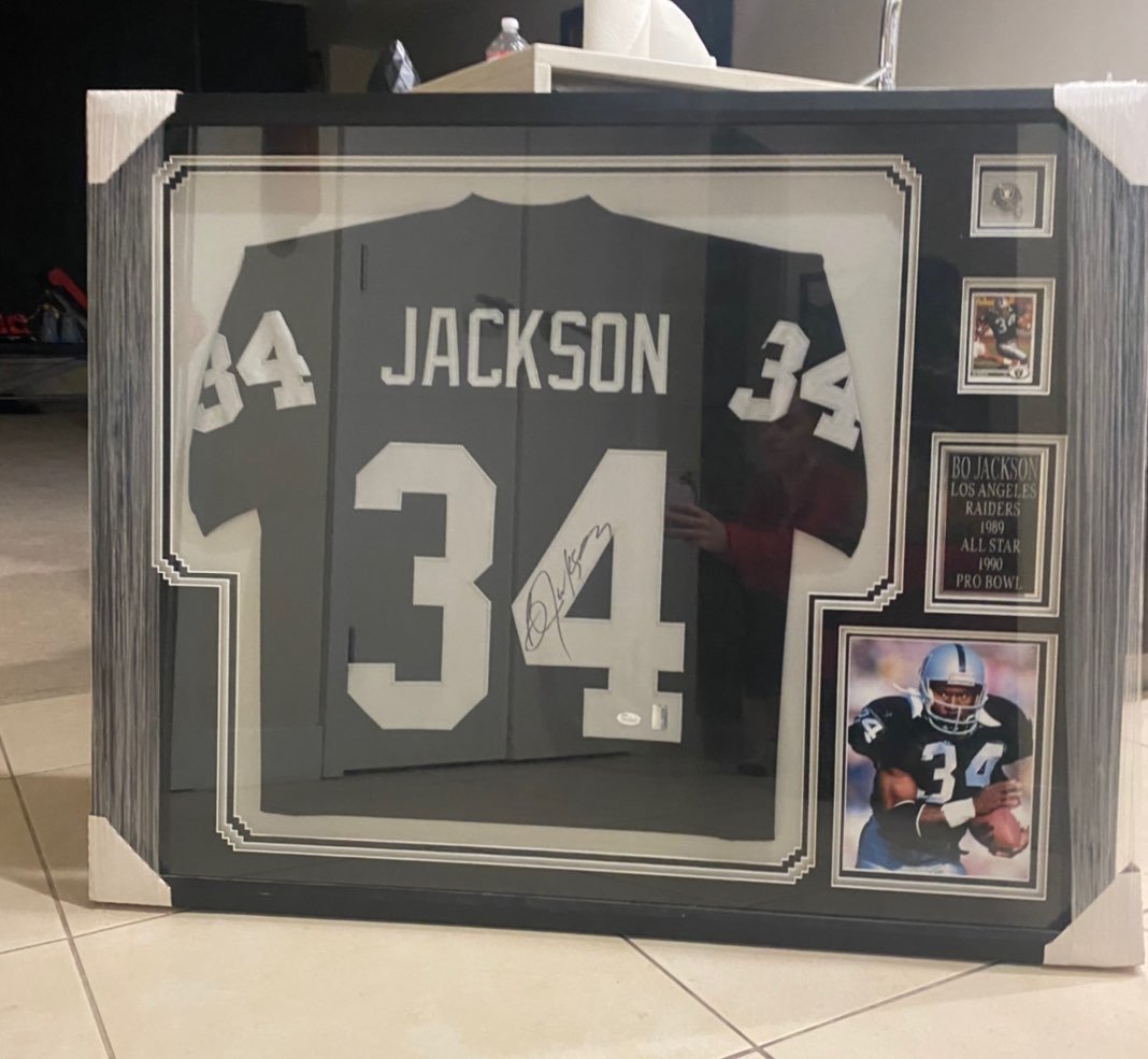 Bo Jackson Signed Authentic Jersey Memor