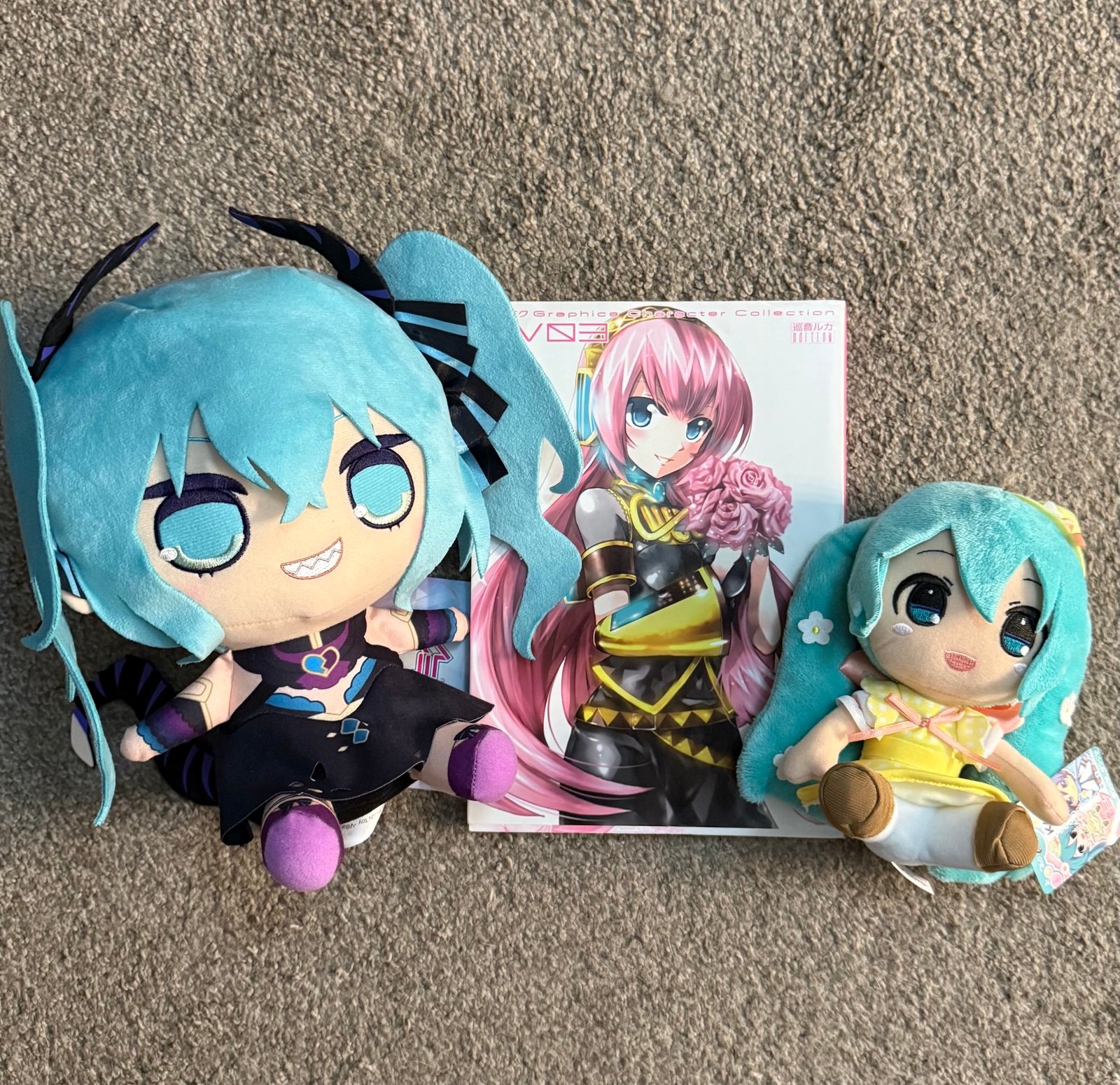 MIKU BUNDLE Kyurumaru Villain ver. ~ Taito Spring ver. PLUSH X2 + CV03 Book JPN