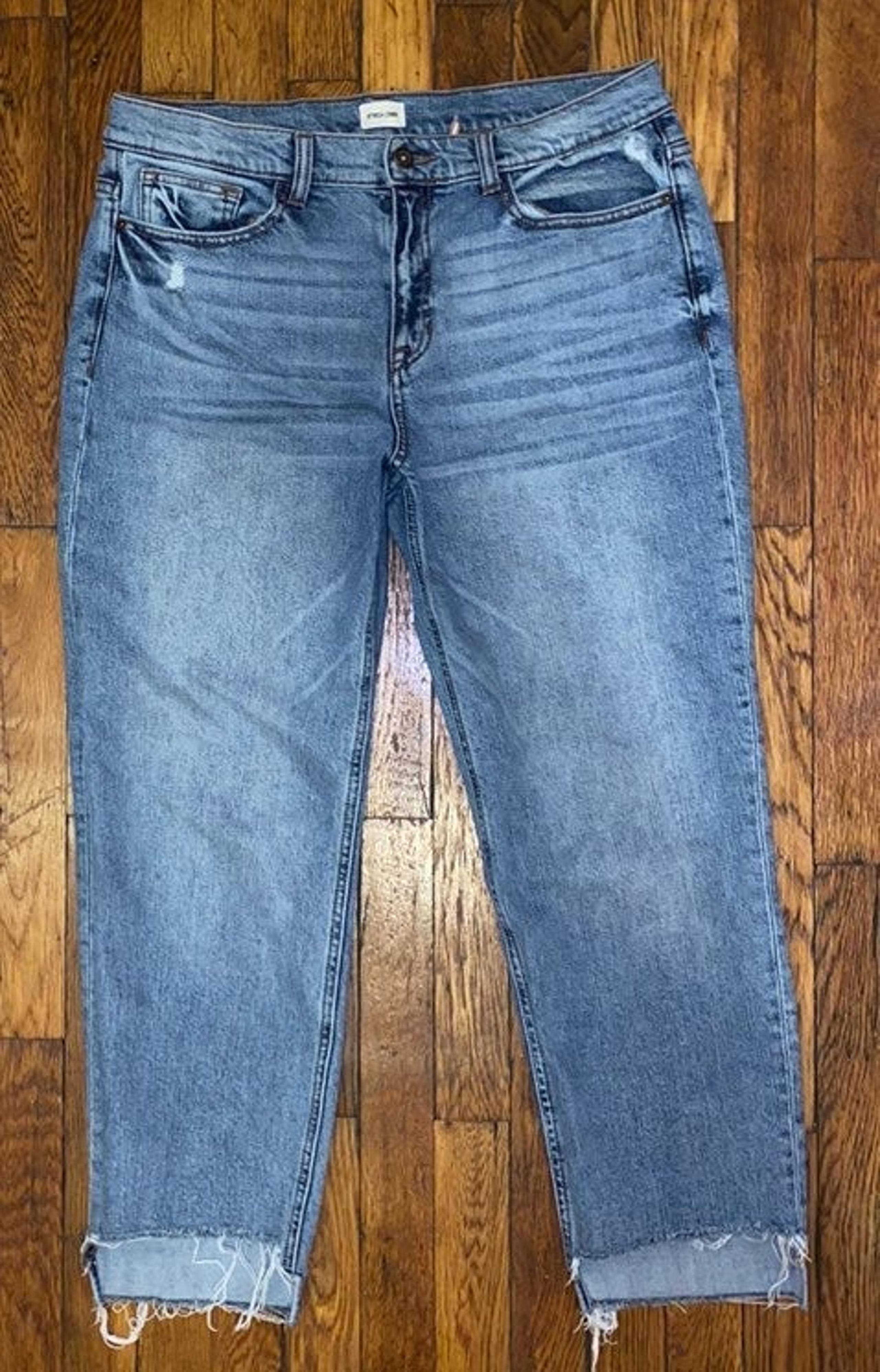Sneak Peek Jeans
