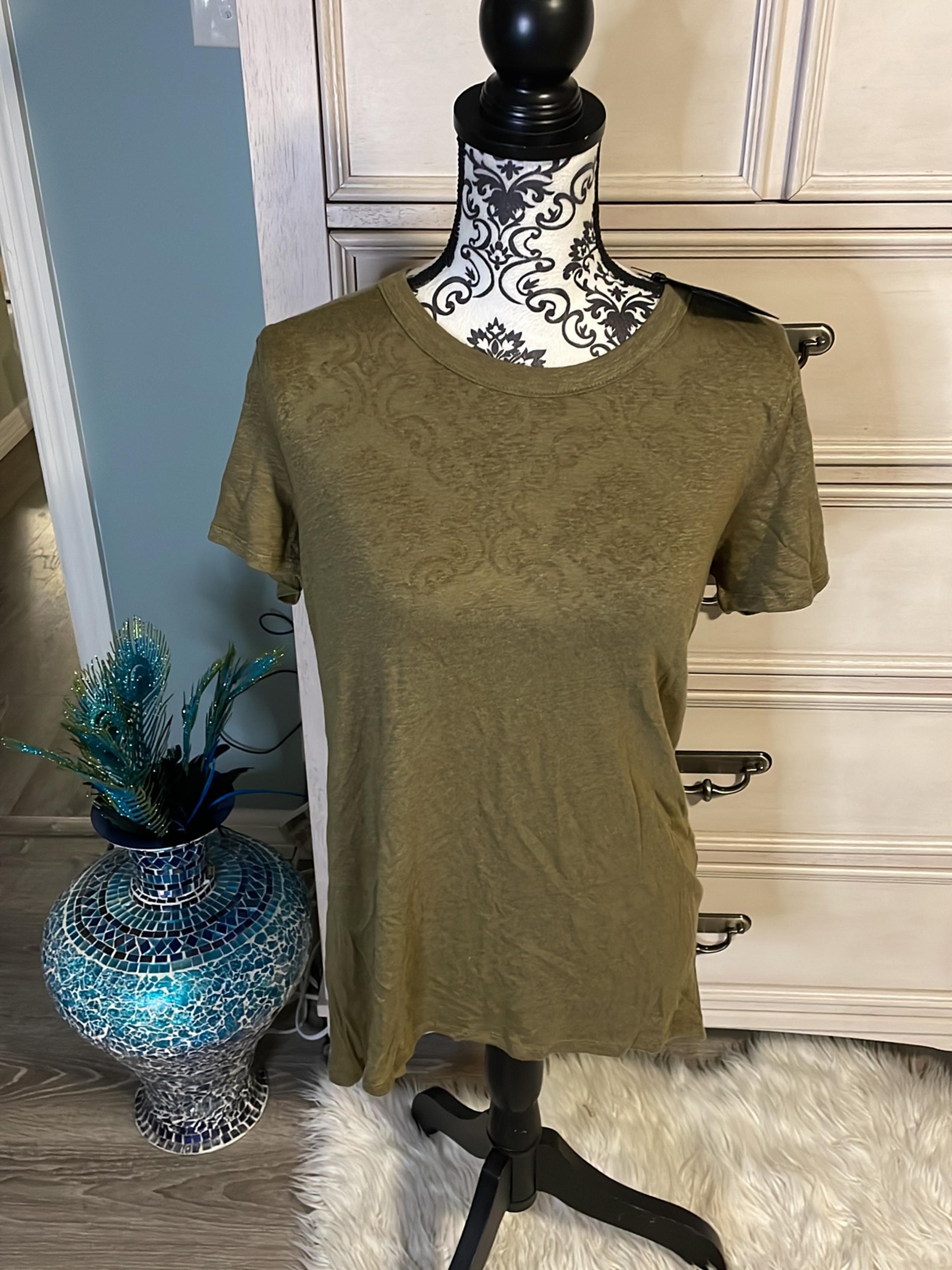 NWT womens CHA SOR shirt with braided back design medium