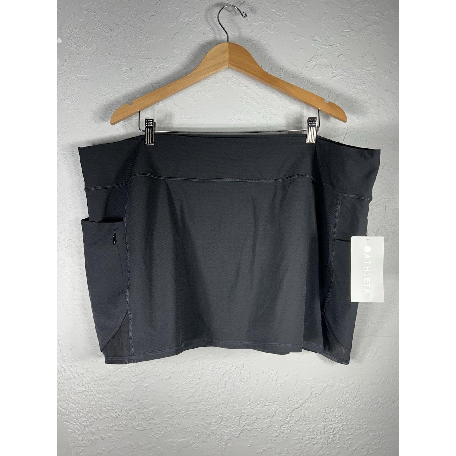 Athleta Action Skort In Dobby Womens M Black Pockets Skirt Shorts Logo