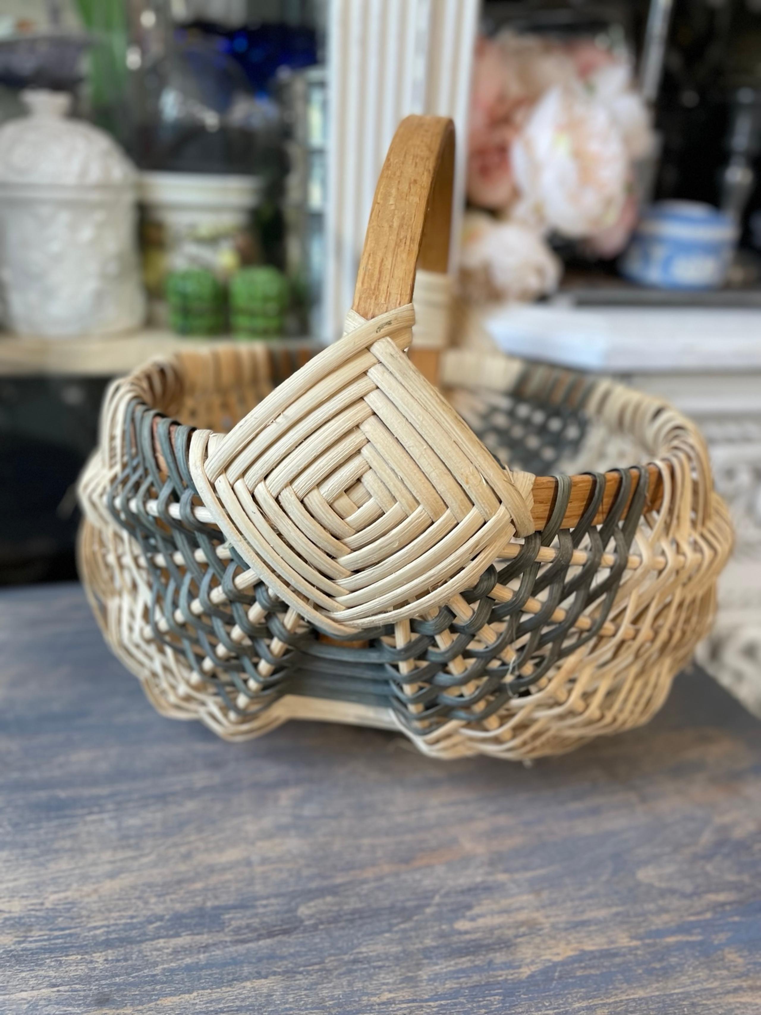Vintage handwoven Basket egg gathering Gods eye cottage farmhouse French Country