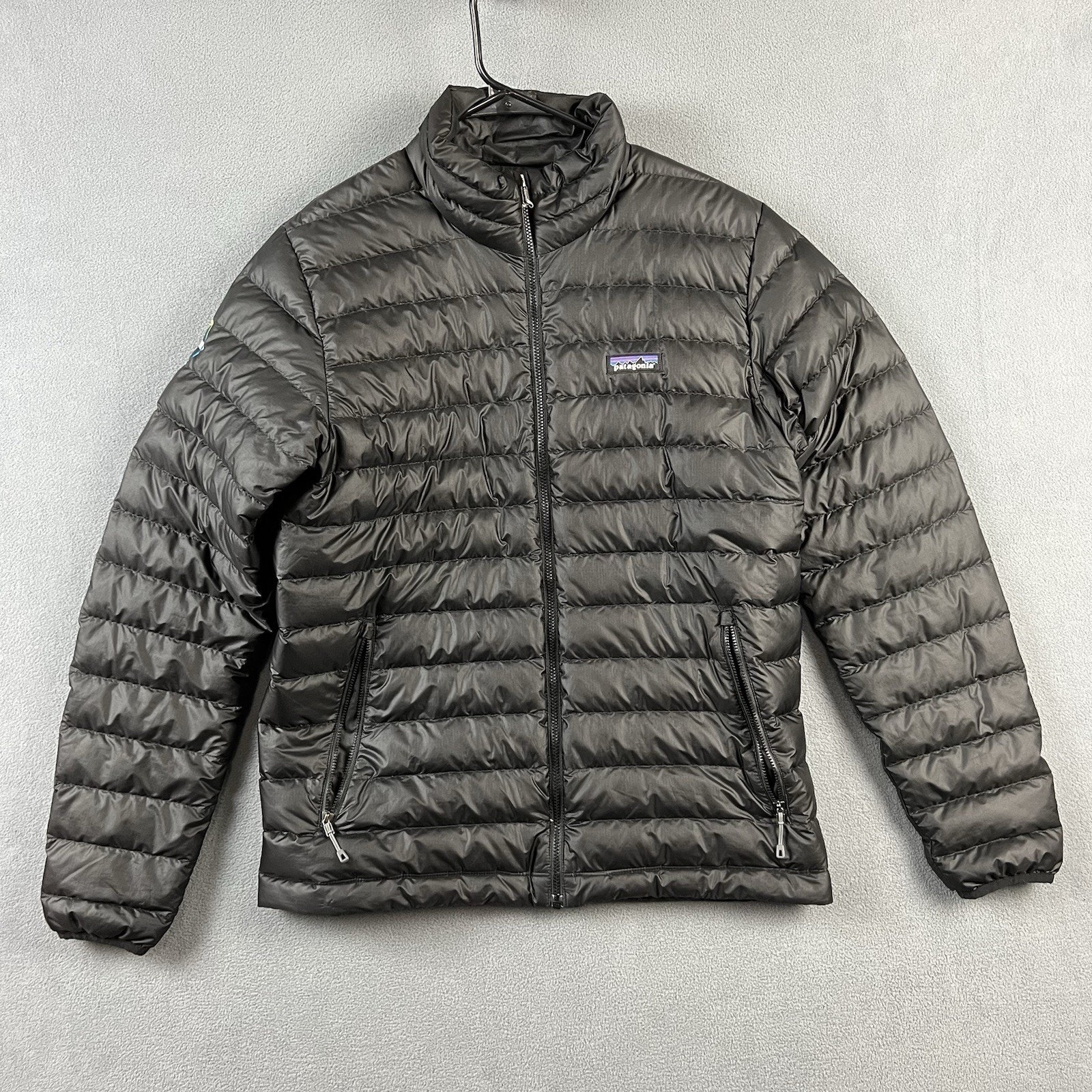 Patagonia Jacket Men’s Medium Black Goose Down Sweater Puffer Ski Full Zip