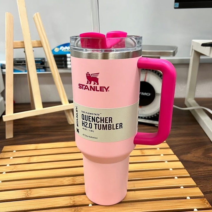 Stanley 40oz Adventure Quencher H2.0, Stanley Tumbler, - Flamingo Pink
