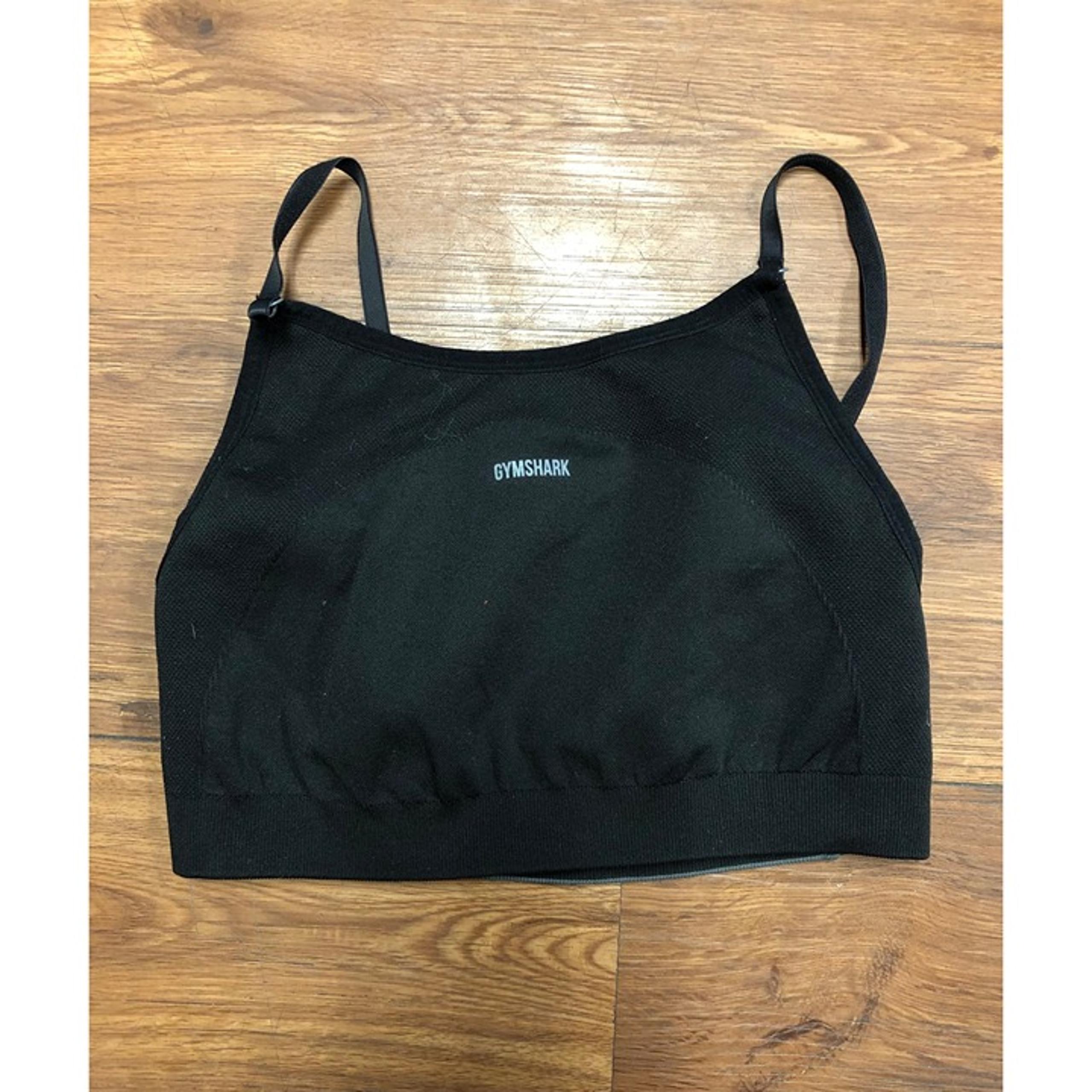 Women's Gymshark Sports Bra - Size Medium