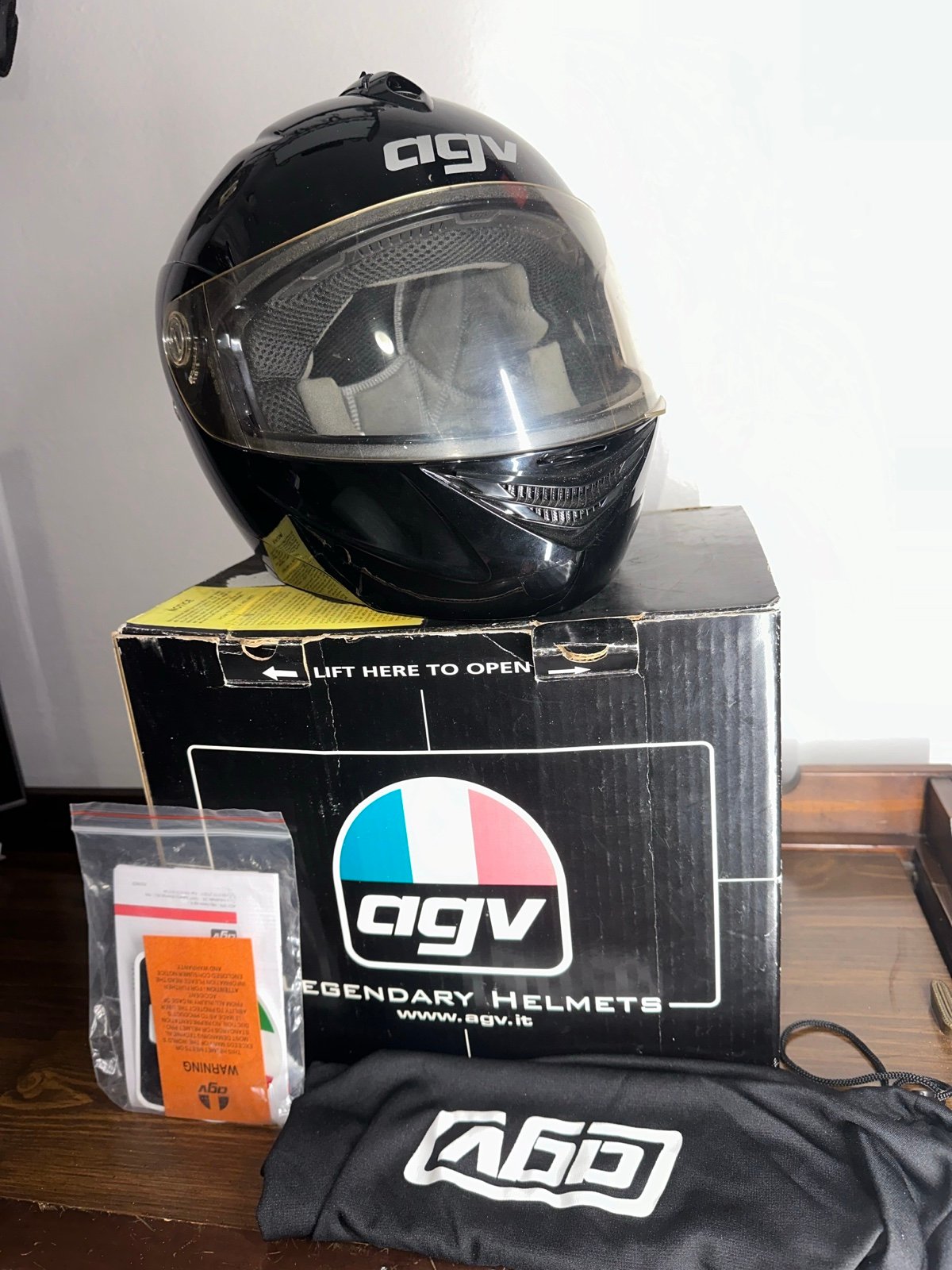 AGV Miglia 2 Flat Black Modular Street Motorcycle Helmet Size M Medium w/ Box
