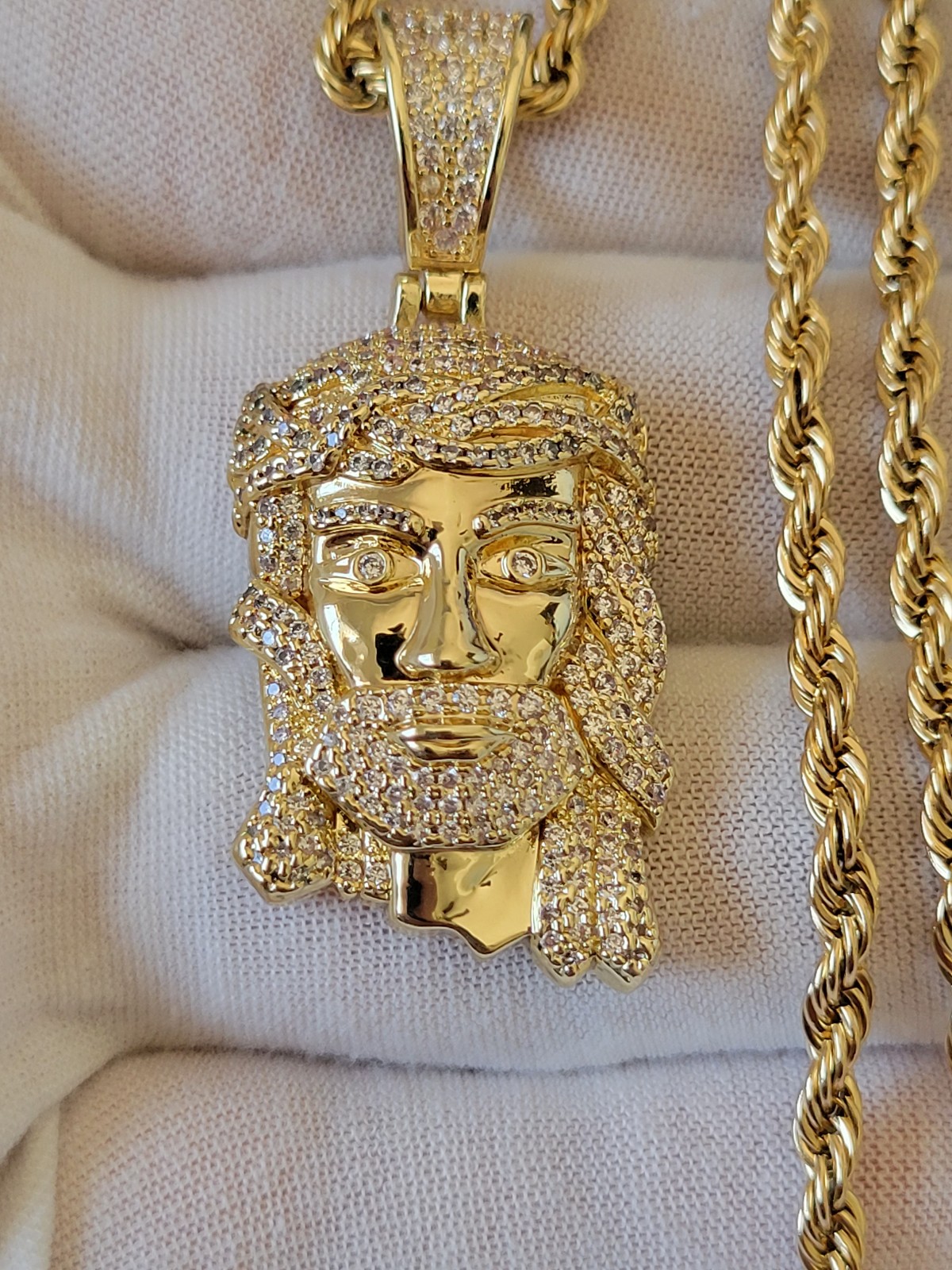 14k Gold Plated Jesus Pendant With Rope Chain